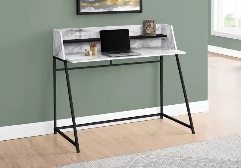 47.25" Office Desk with Hutch - White